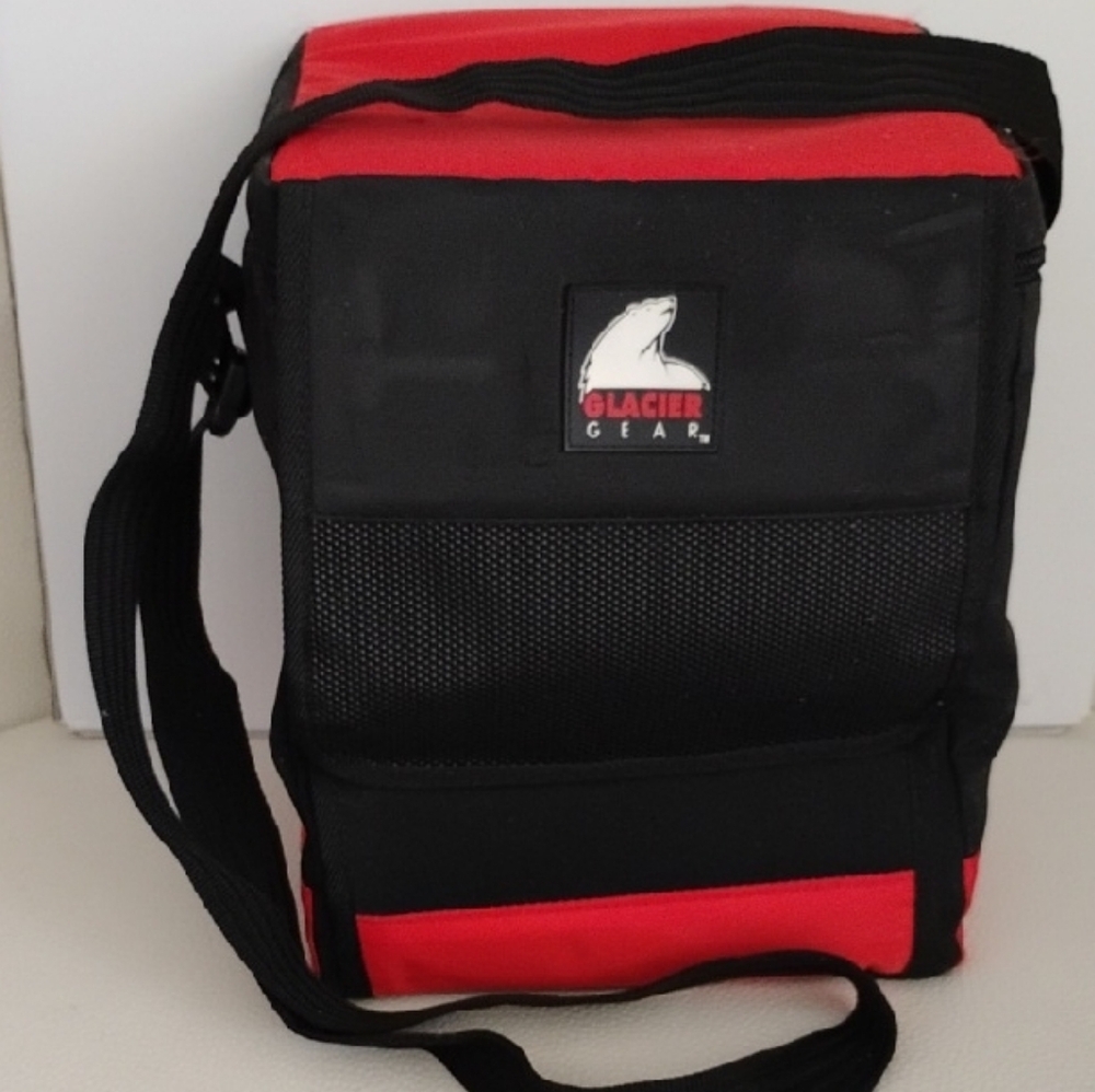 GLACIER GEAR Insulated Coolant Bag, Red,Black, Back-Pack Style Pre Owned, 18PKDC